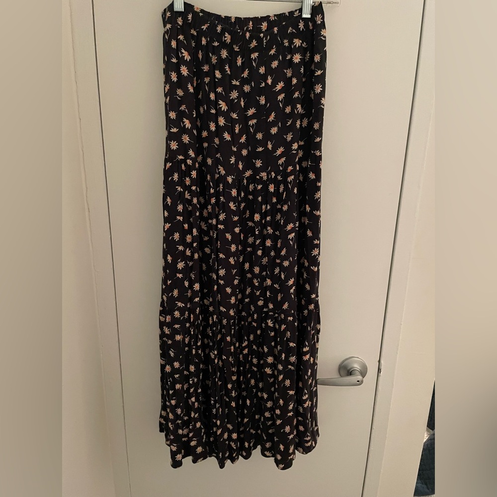 American Eagle Sunflower Black S MIDI Skirt